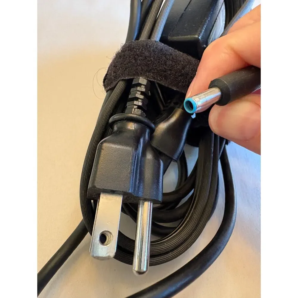 Genuine HP OEM 740015-004 Power Adapter Charger 45W Chromebook